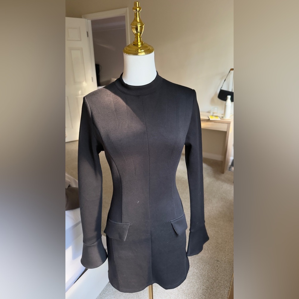 Elegant Black Long Sleeve Dress